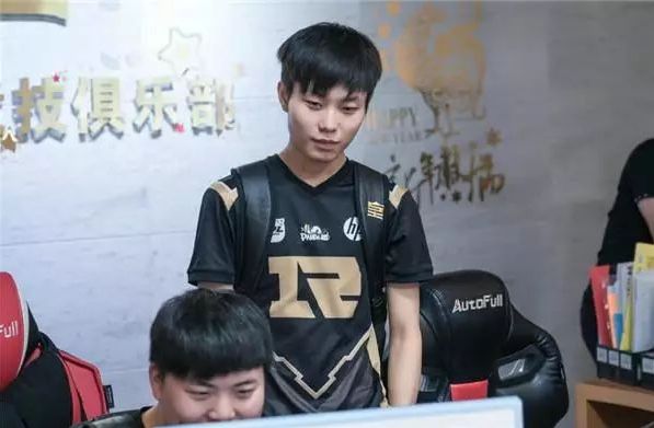 公平性和专 公平性和专