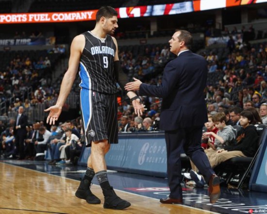 樊振东在首 樊振东在首